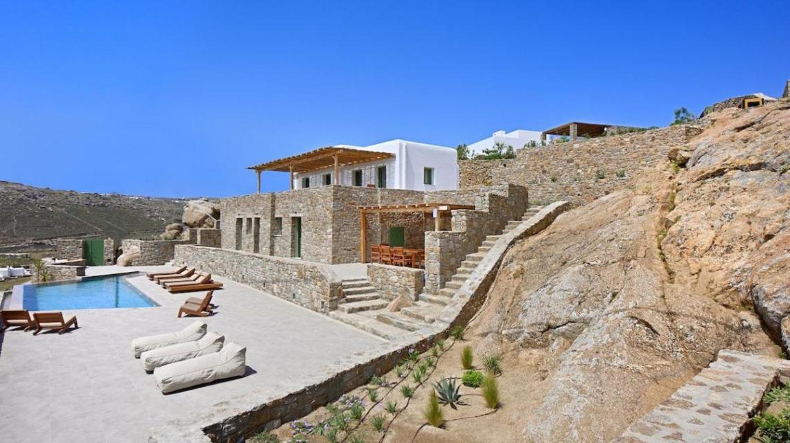 Mykonos Hermes *